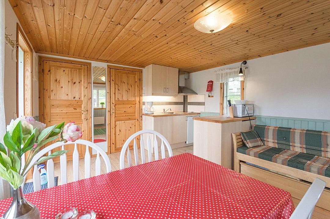 Kustcamp Ekoen Hotel Gryt  Екстериор снимка